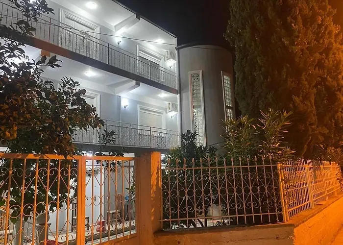 Vila Eagle 3